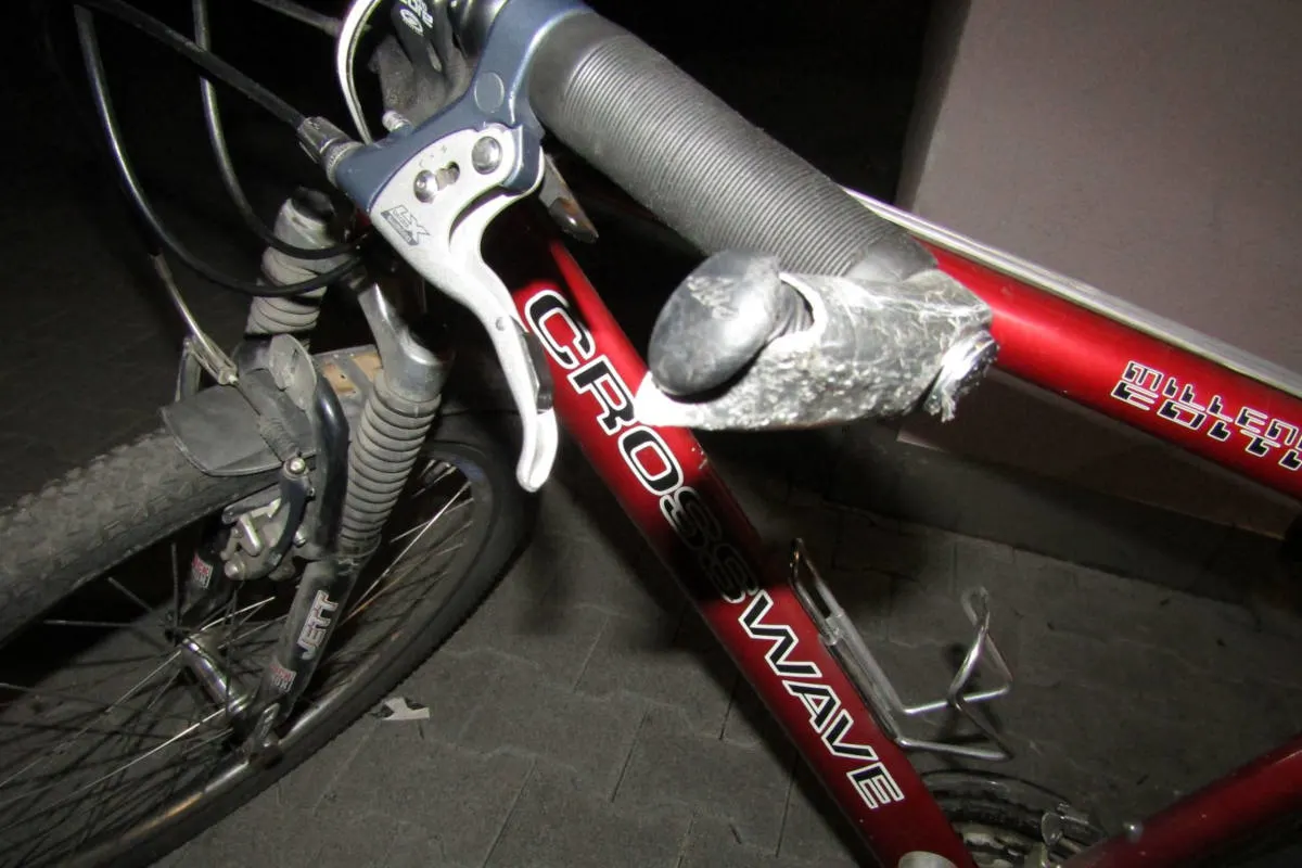 Niederurnen GL - Selbstunfall mit Fahrrad