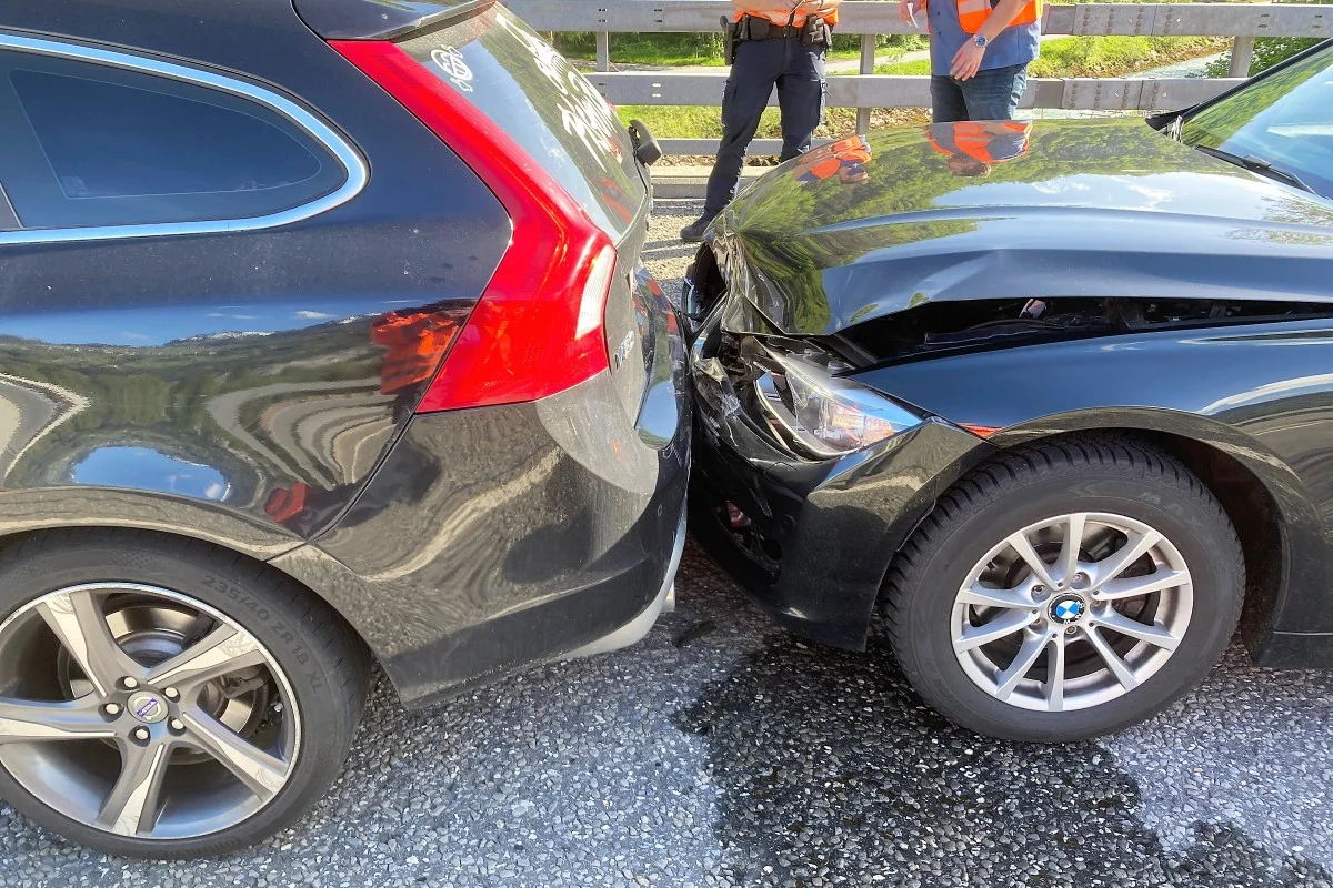 Auffahrkollision auf der A3 bei Filzbach GL