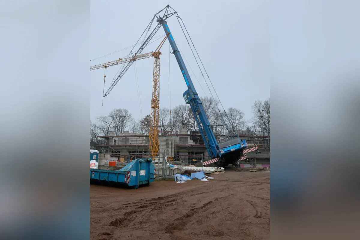 Ratingen – Baukran droht zu kippen!