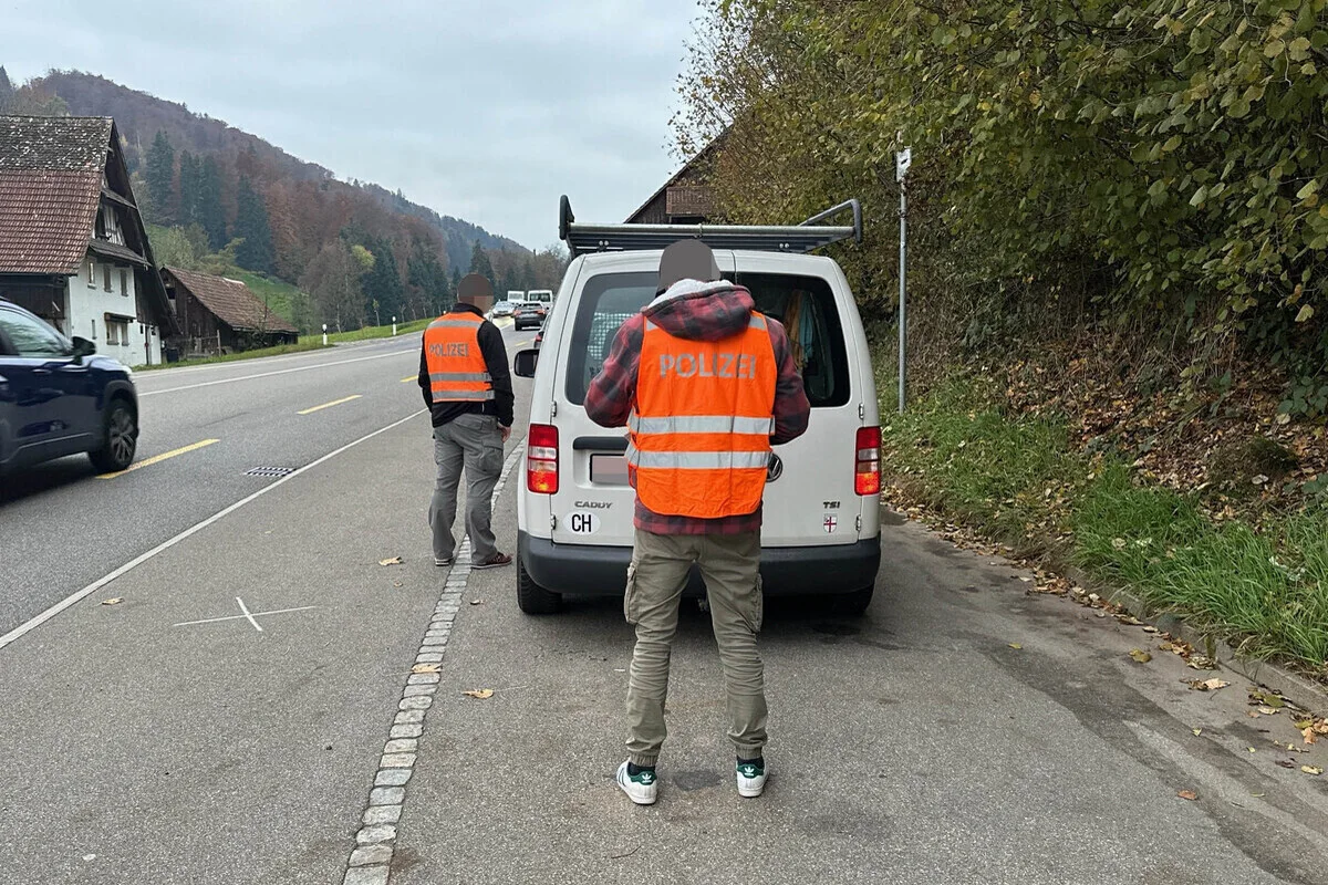 Zentralschweiz – Zahlreiche Personen und Fahrzeuge kontrolliert
