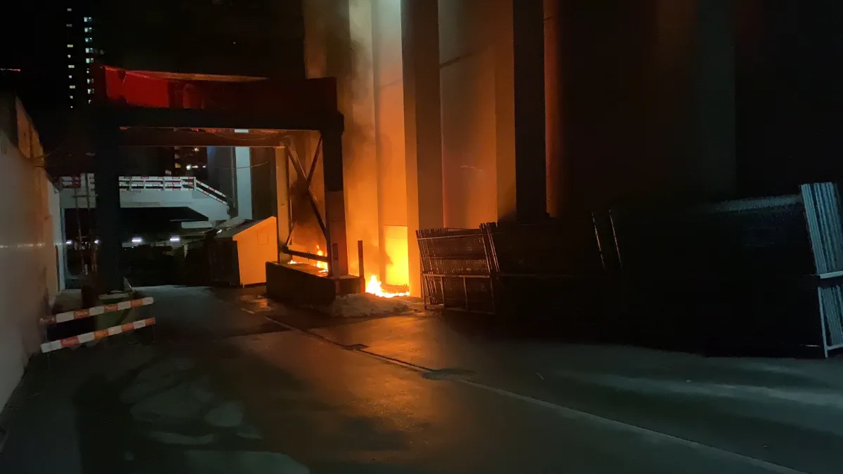 Stadt St. Gallen – Mobile WCs in Brand geraten