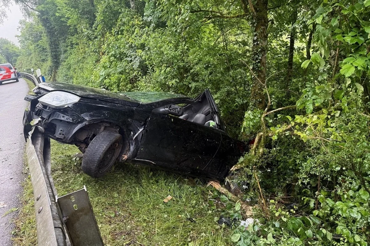 Osterfingen SH – Junglenker flüchtet von Unfallstelle