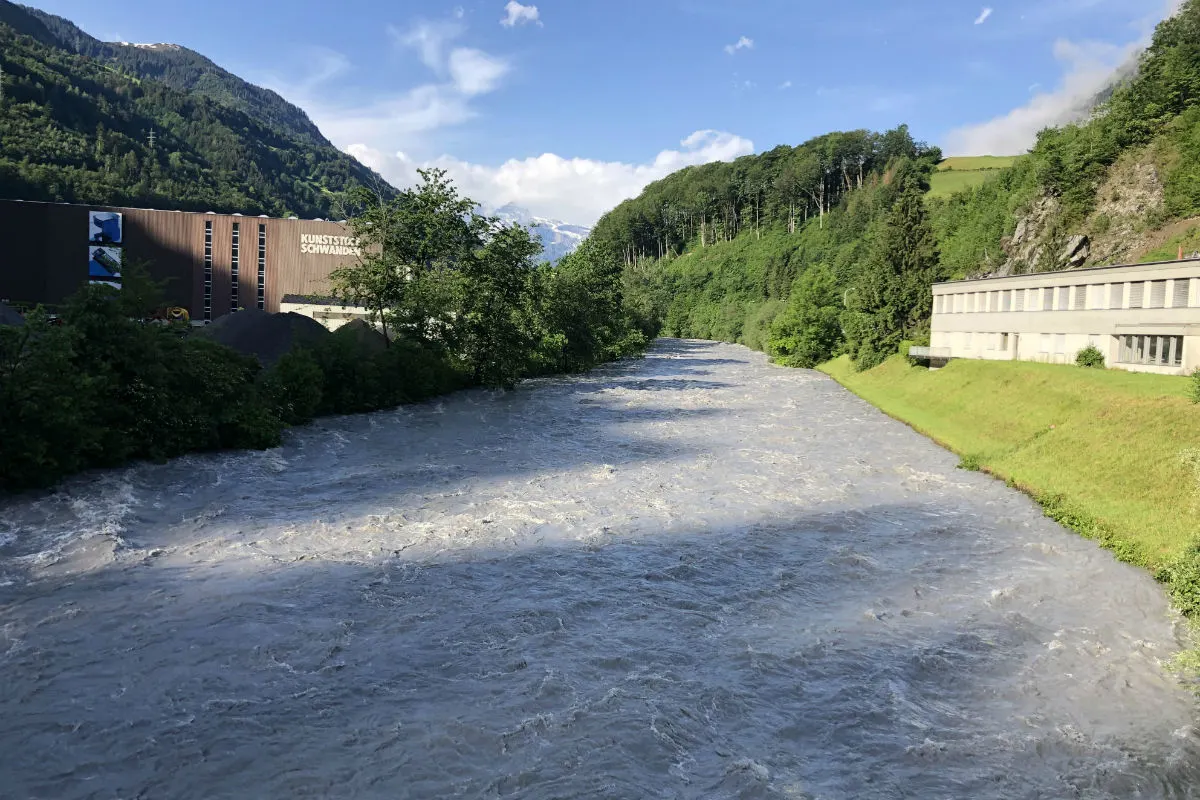 Schweiz - Seit Sonntag teils unwetterartige Regenmengen