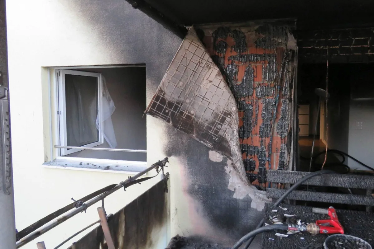 Brugg-Lauffohr AG - Brandausbruch auf Balkon wegen Gasgrill 