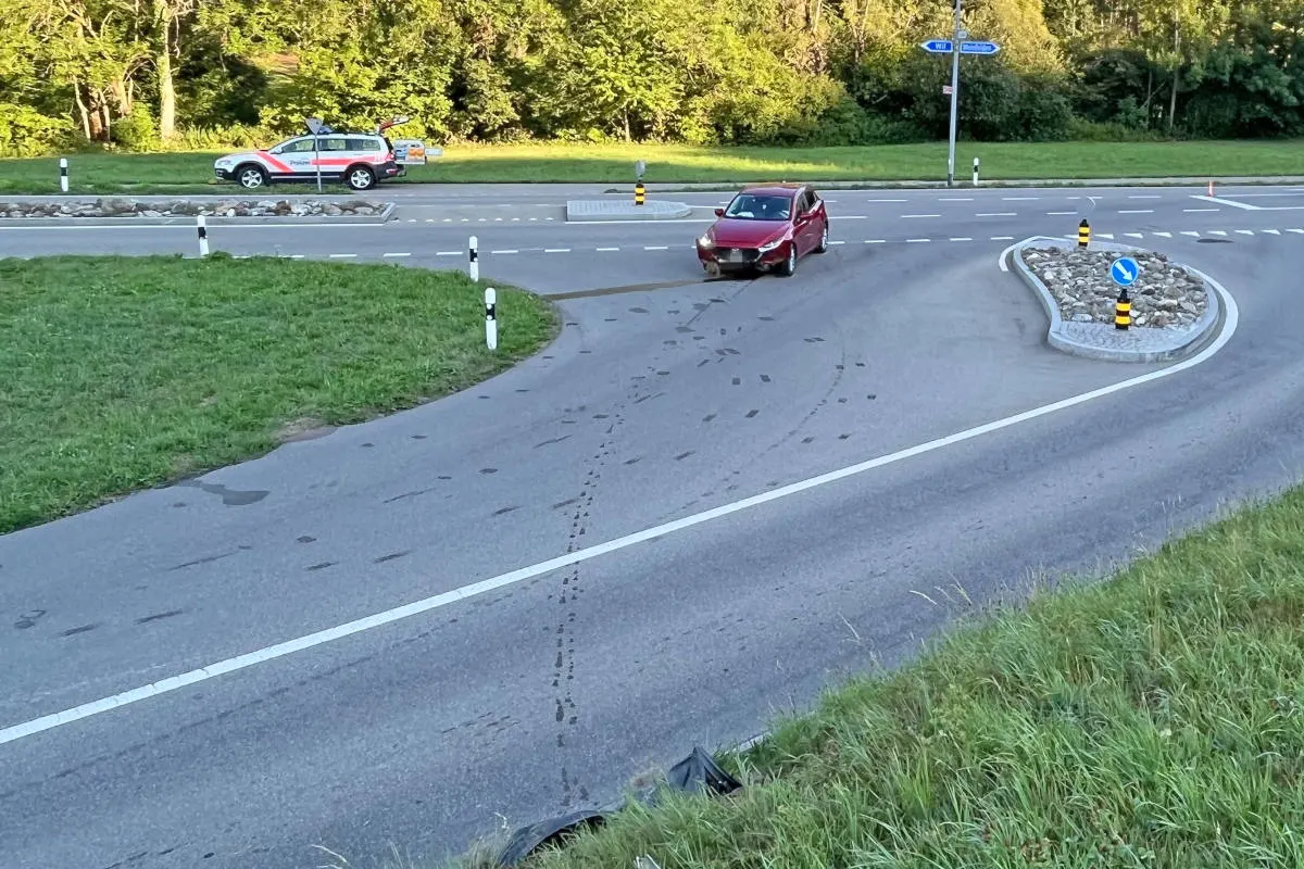 Wuppenau TG – Lenkerin verliert mit 1,78 Promille die Kontrolle über ihr Fahrzeug und baut Unfall
