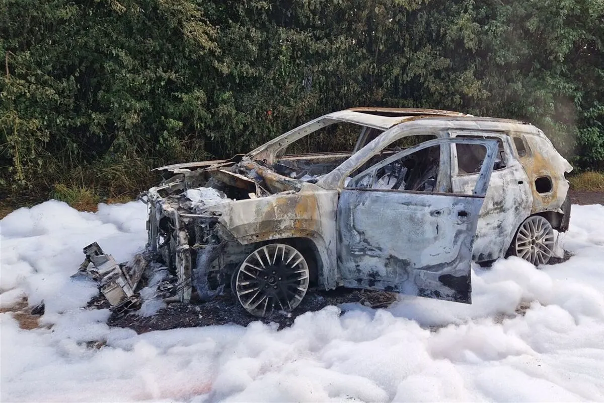 Lübbecke NW - Gestohlenes Auto in Brand geraten