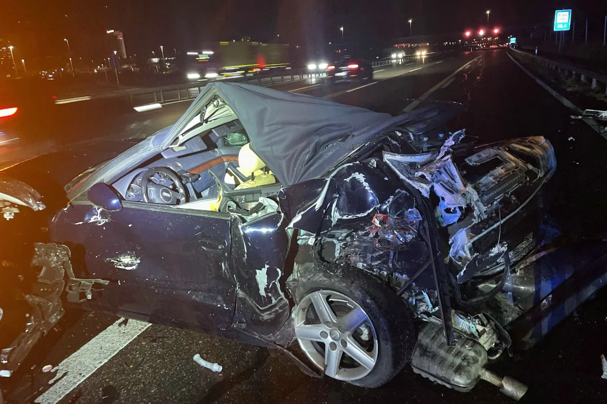 Spreitenbach AG - Mit leerem Tank auf der A1 stehengeblieben und Unfall verursacht