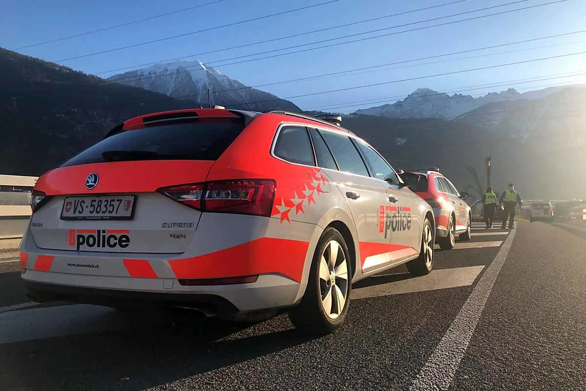 Martinach VS - Polizeiaufgebot nach Ankunft von Fahrenden