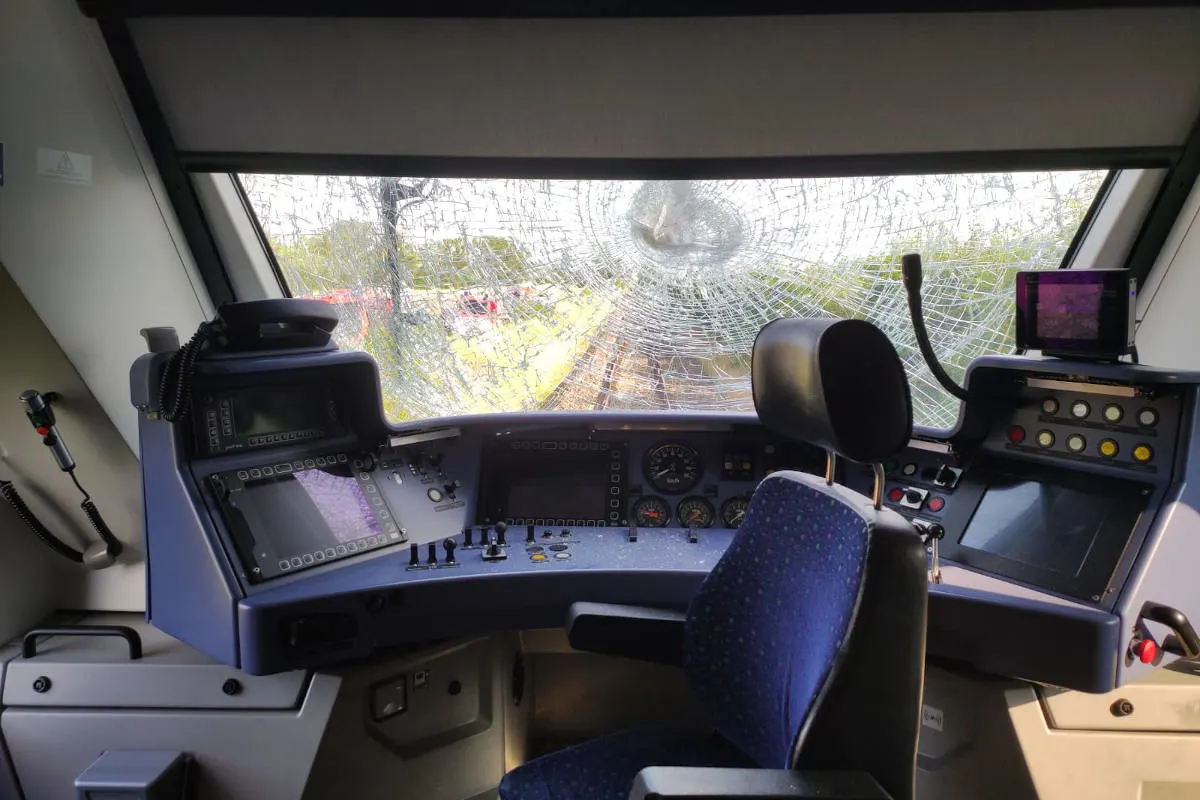 Wallertheim  – Regionalbahn kollidiert mit Traktor