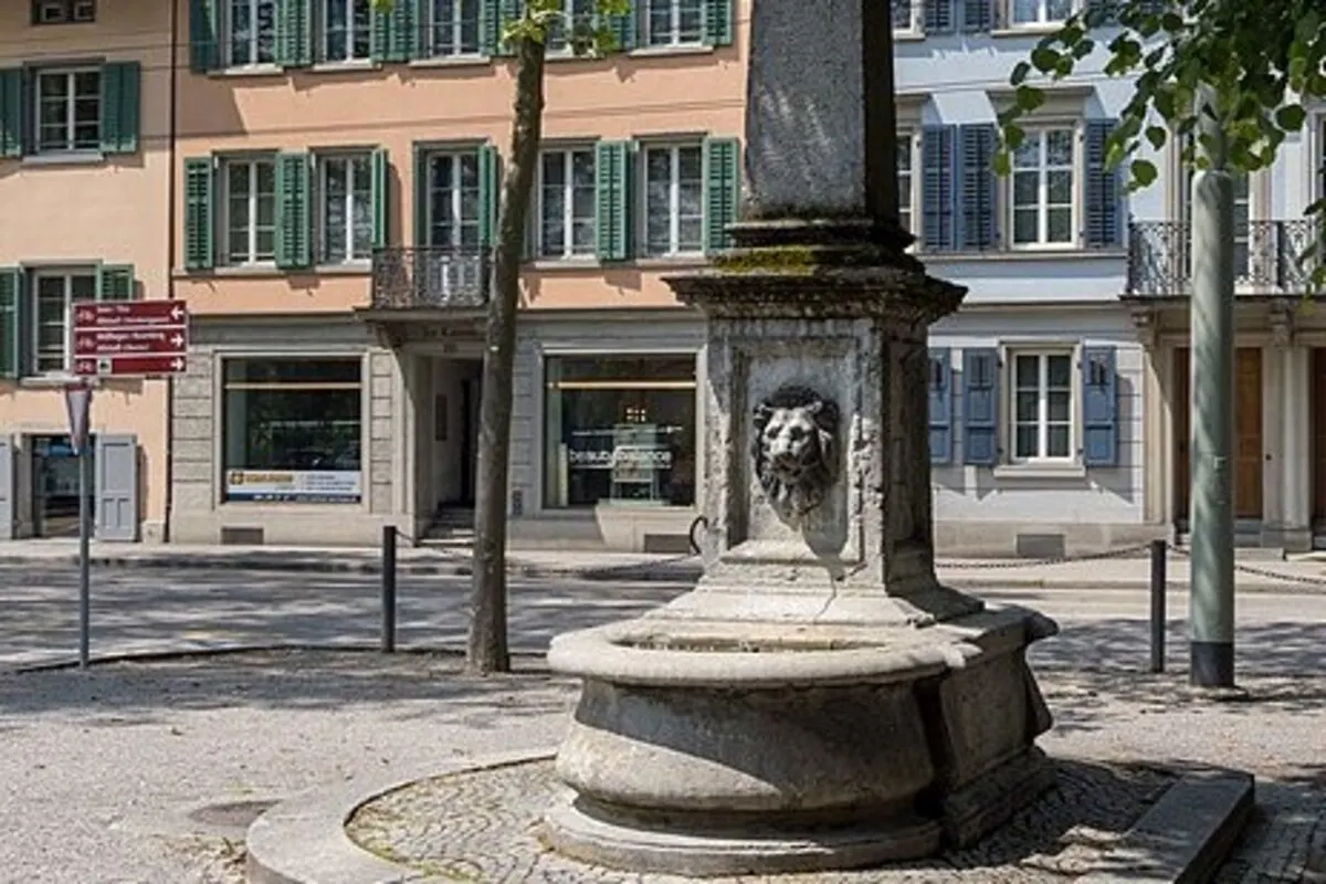 Winterthur ZH - Zeugenaufruf nach Diebstahl eines Löwenkopfs