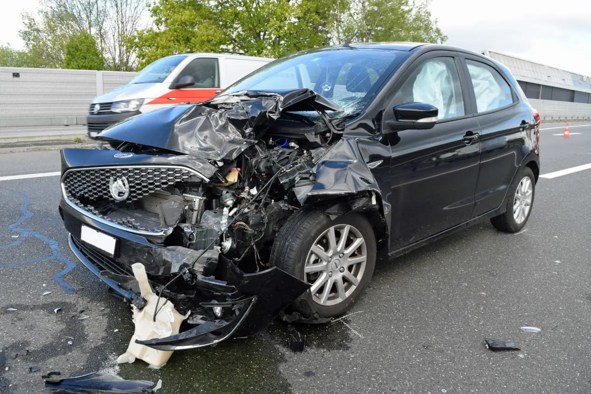 A2 Rothenburg LU - Auffahrkollision fordert vier verletzte Personen