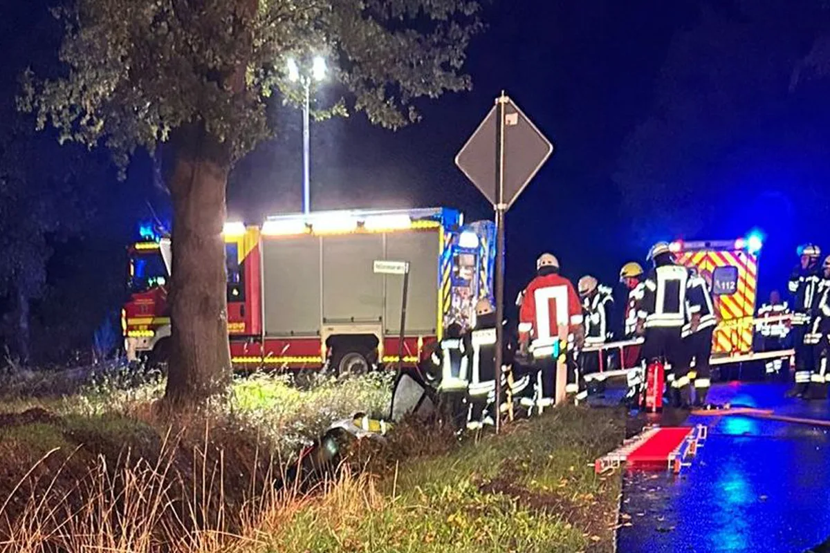 Stade NI – Autofahrer (41) alkoholisiert von Fahrbahn abgekommen