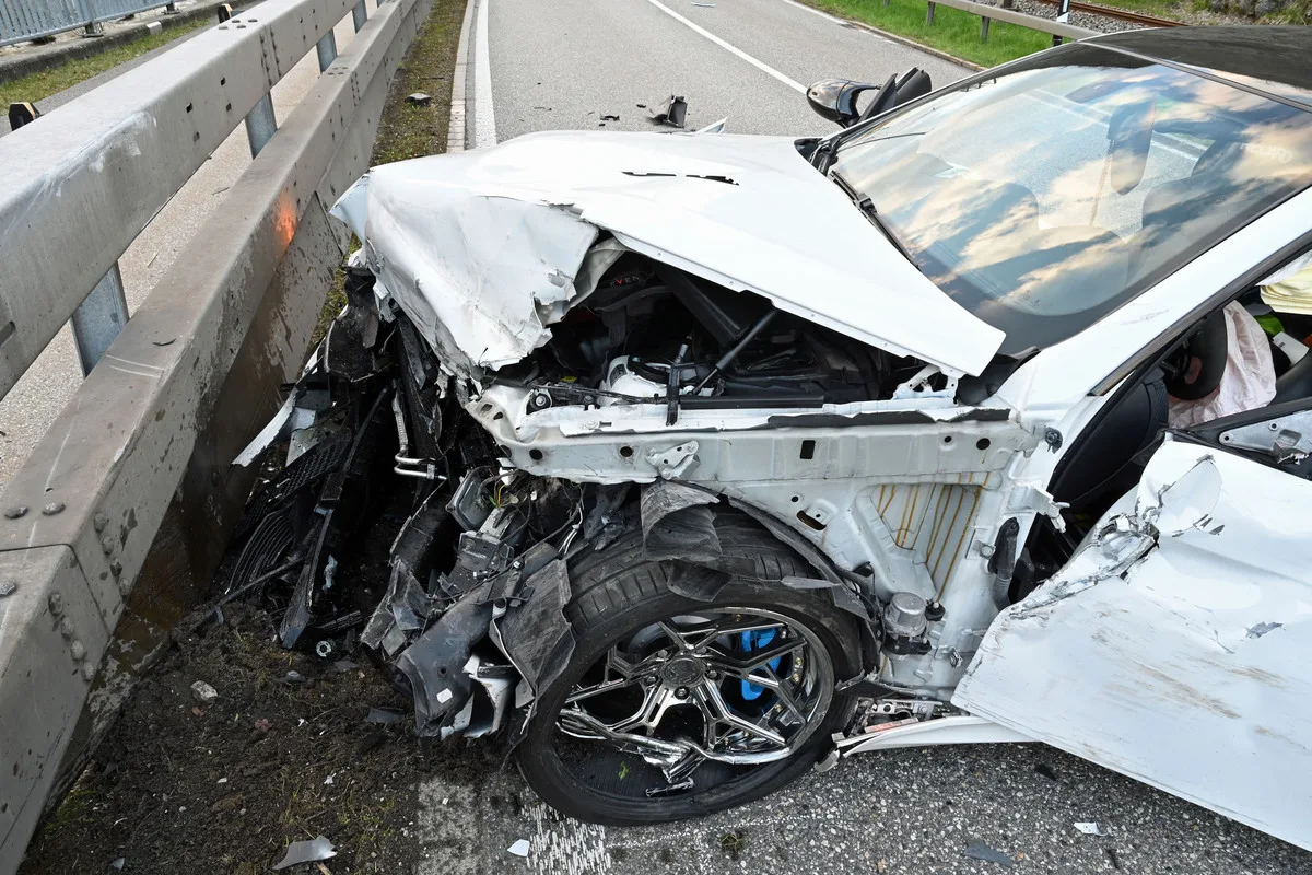 Ruswil LU – K10 nach heftigem Unfall gesperrt