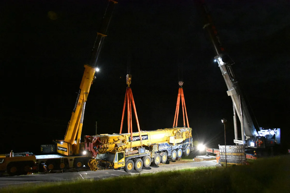 Ricken SG - Umgekippter Pneukran geborgen