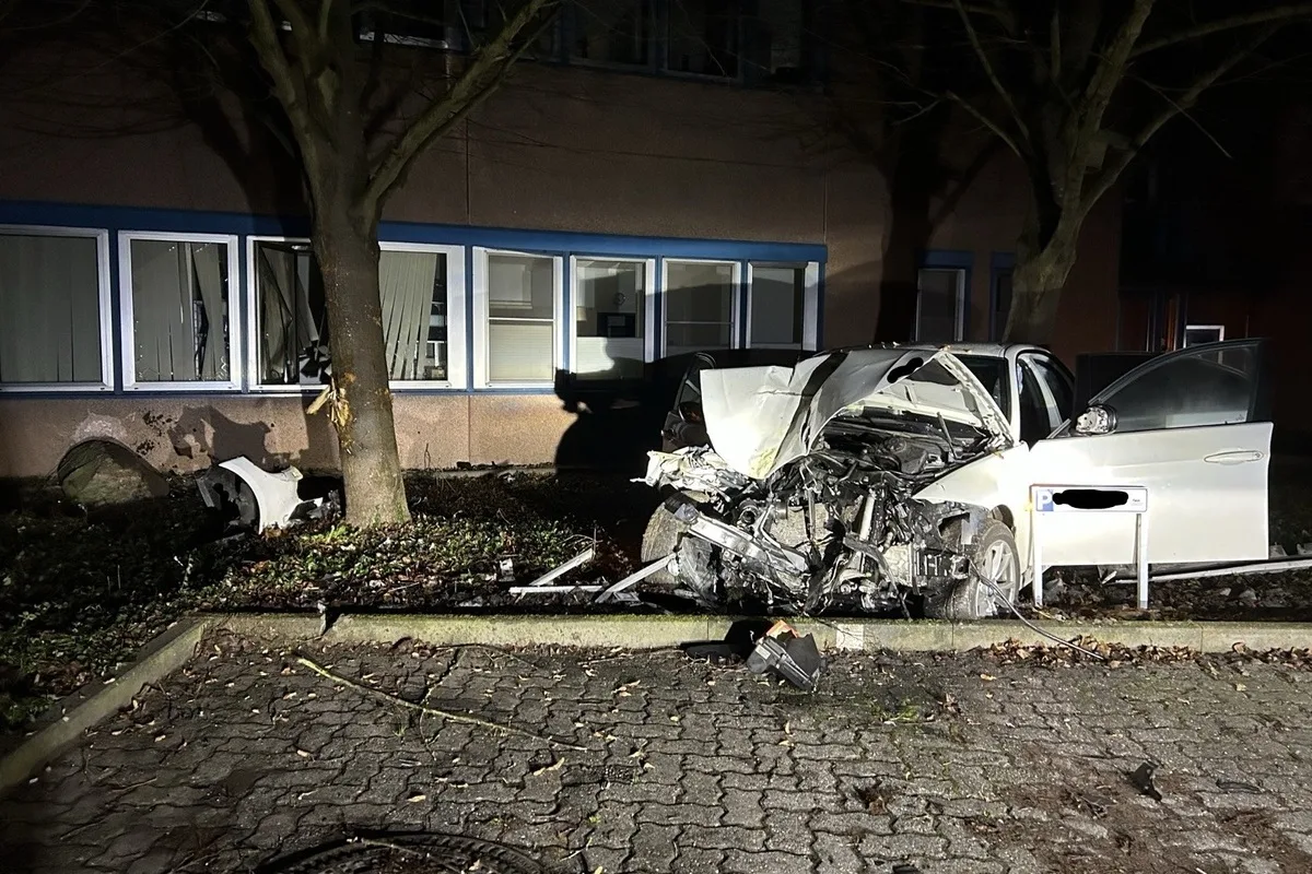 Römerberg RP - Alkoholisiert und mit zu hoher Geschwindigkeit verunfallt 