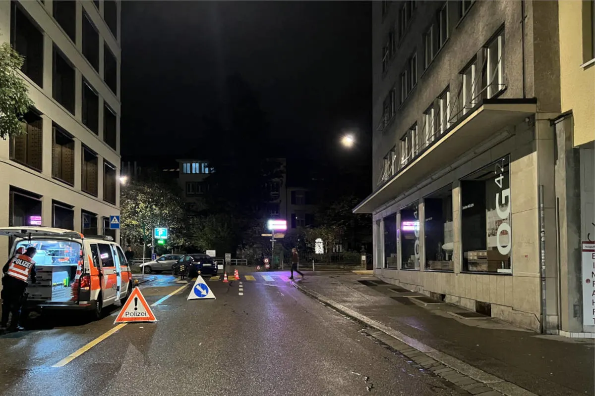 Stadt St. Gallen – Fussgängerin beim Abbiegen übersehen und mit Auto erfasst