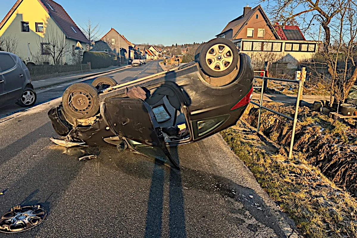 Unfall in Bad Münder NI - Von der Sonne geblendet