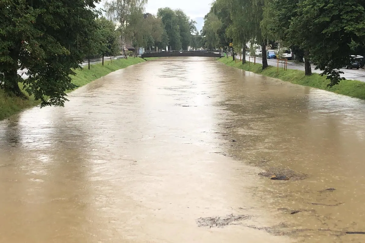 Unwetter im Kanton St.Gallen – Starke Regenfälle beschäftigen Feuerwehren