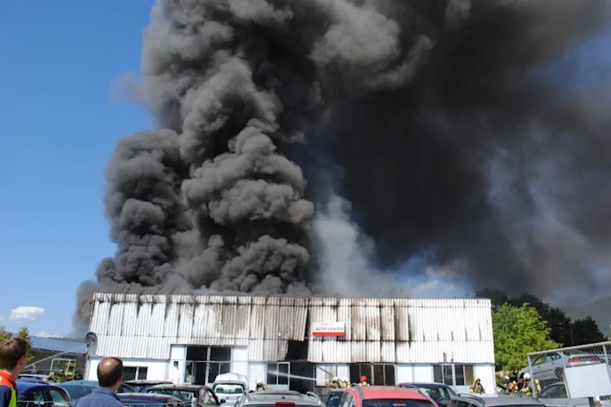 Siblingen SH - Brand in einer Autowerkstatt