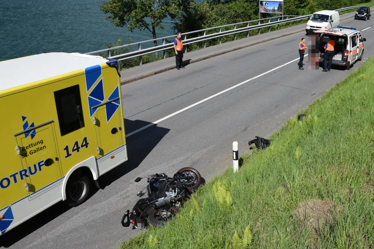 Selbstunfall in Mols SG –  Sturz mit Motorrad beim Überholen