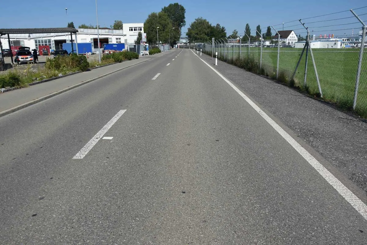 Altenrhein SG - Velofahrer bei Unfall mit Auto verletzt