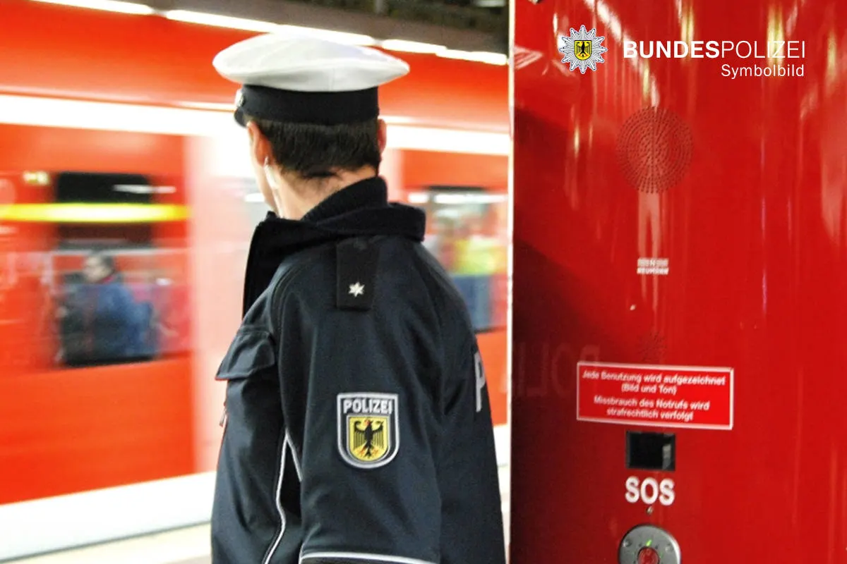 München - 45-Jähriger nach Sturz verletzt in Klinik