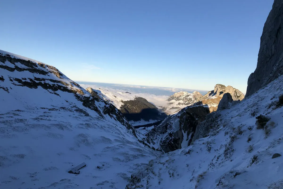 Sax SG - Mann stürzt rund 100 Meter in die Tiefe