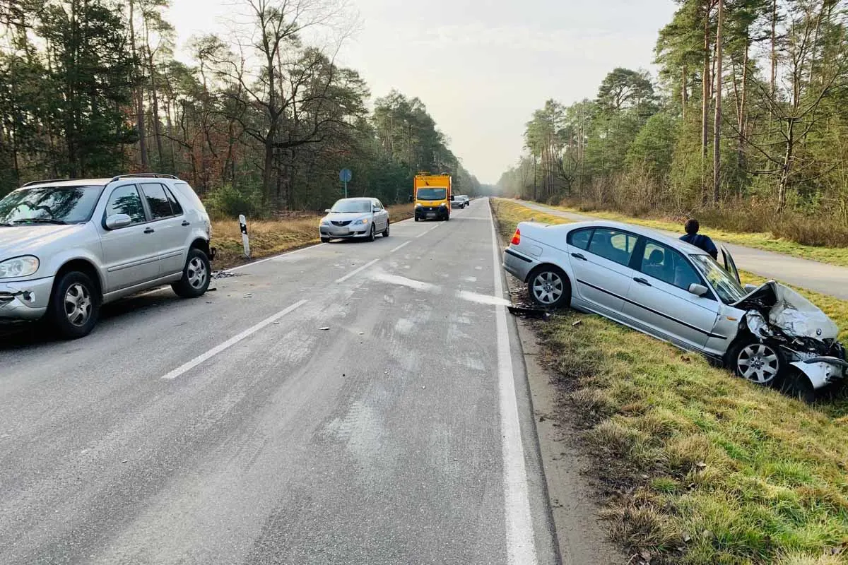 Haßloch - Mehrere Autos in Unfall verwickelt