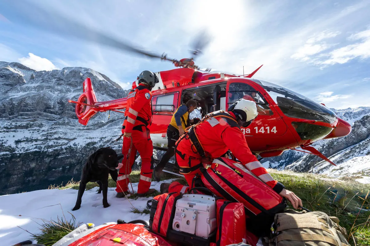 Rega rettet Wanderin im Alpstein aus Lawine