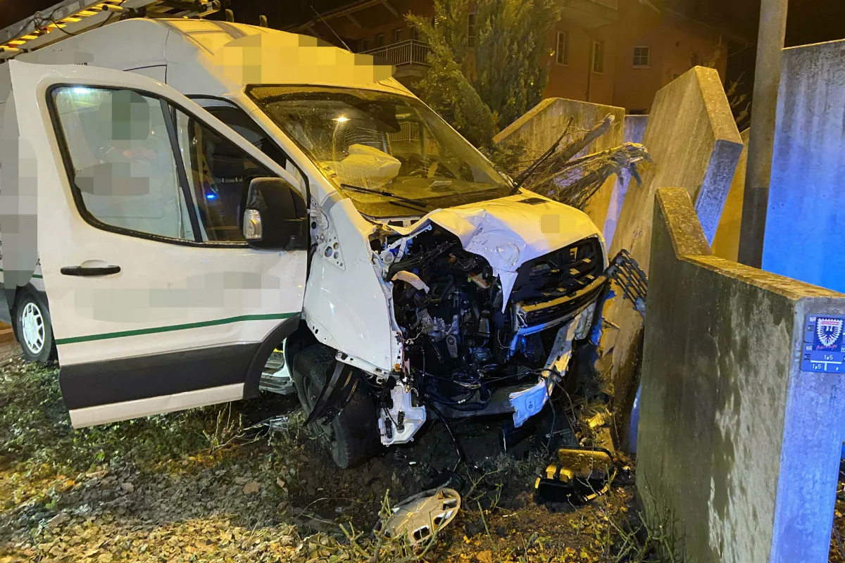 Wildegg AG - Irrfahrt endet mit Selbstunfall