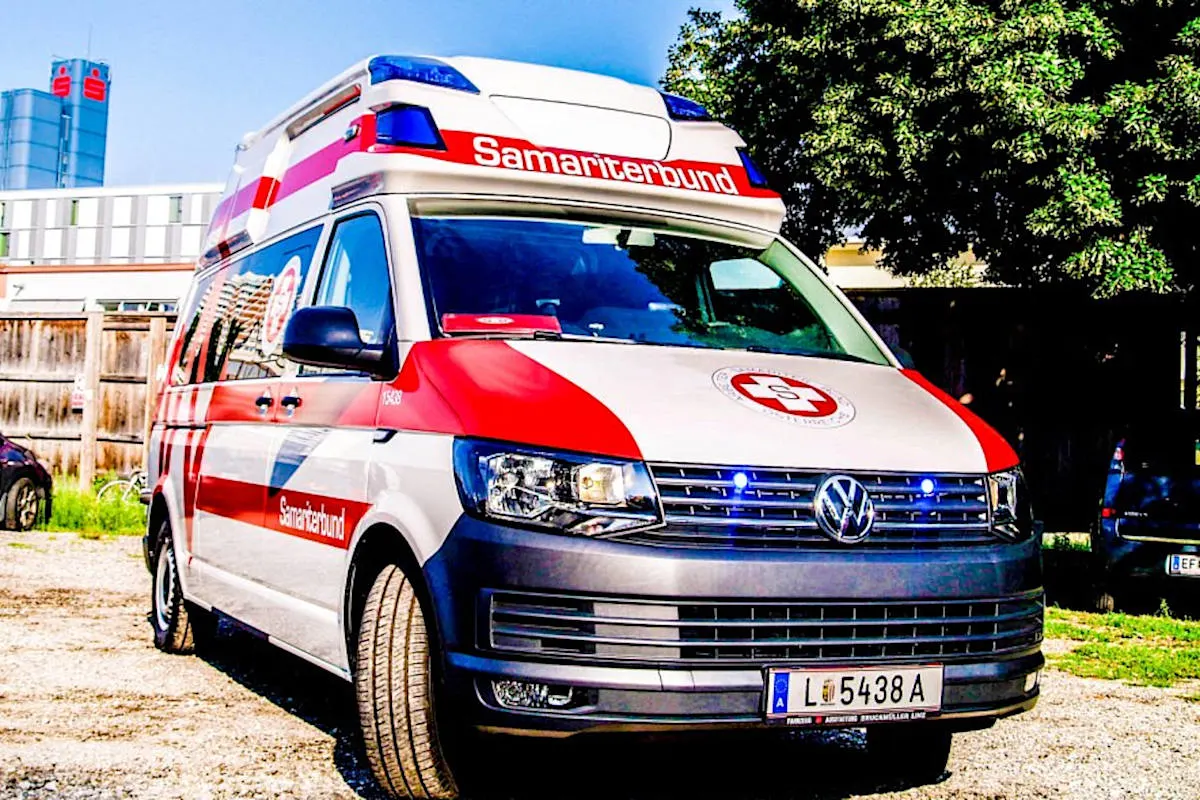 Eching - Unfall mit drei beteiligten Fahrzeugen