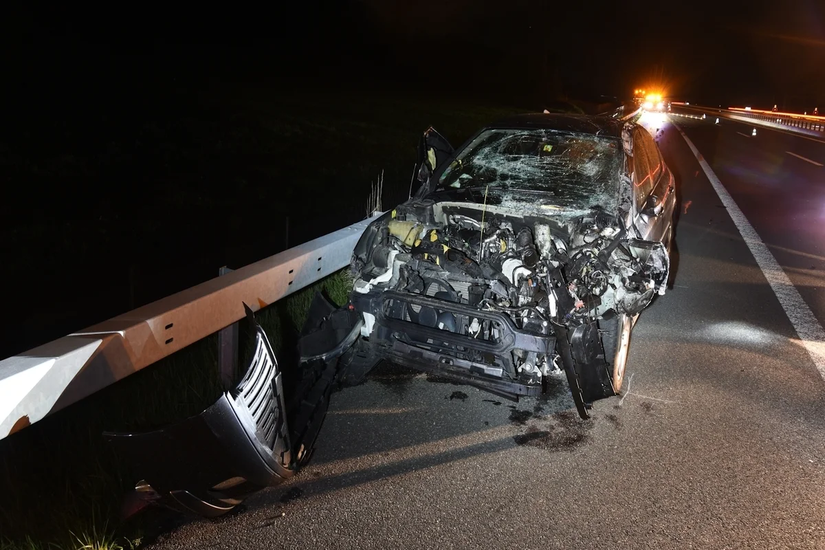 A13/Trimmis GR - Unter Alkoholeinfluss Unfall verursacht 