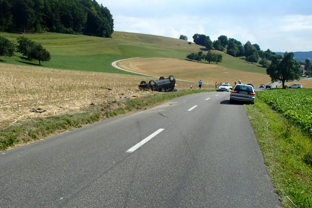 Egliswil AG - Auto überschlug sich (Zeugenaufruf)