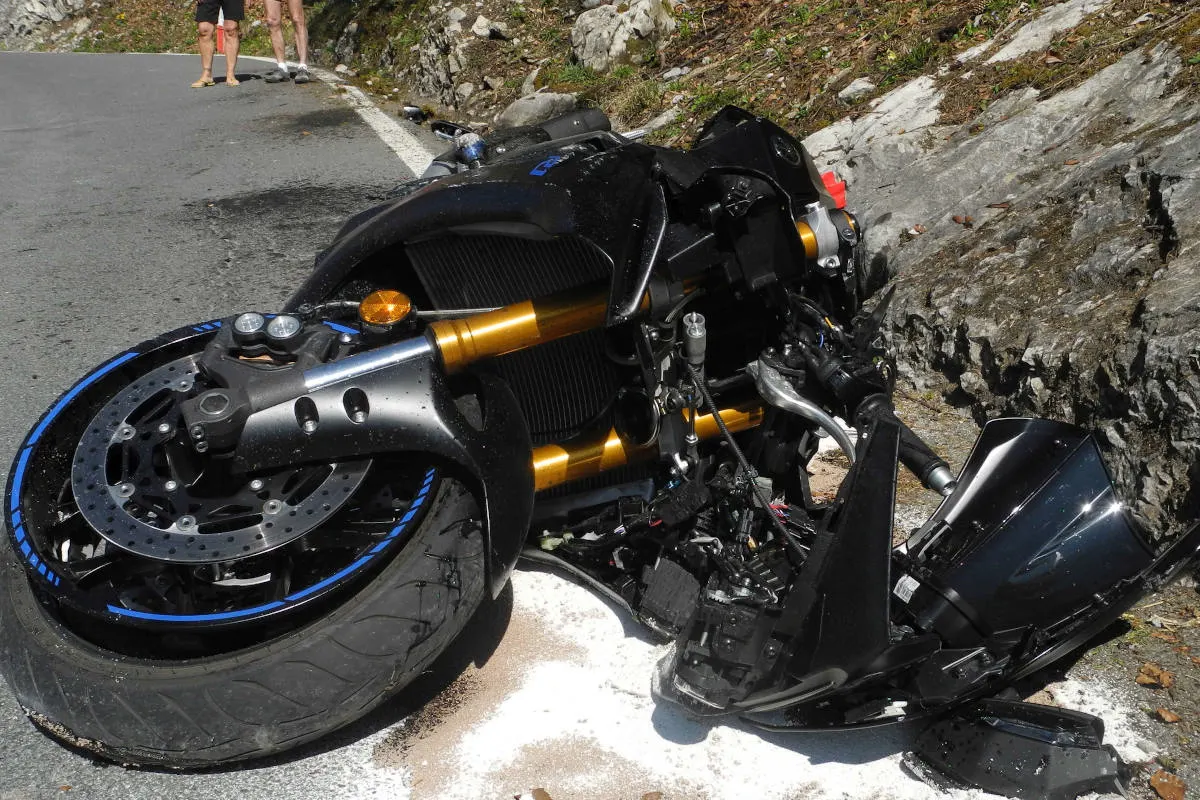 Rickenbach / Oberiberg SZ – Zwei Motorradunfälle auf der Ibergereggstrasse