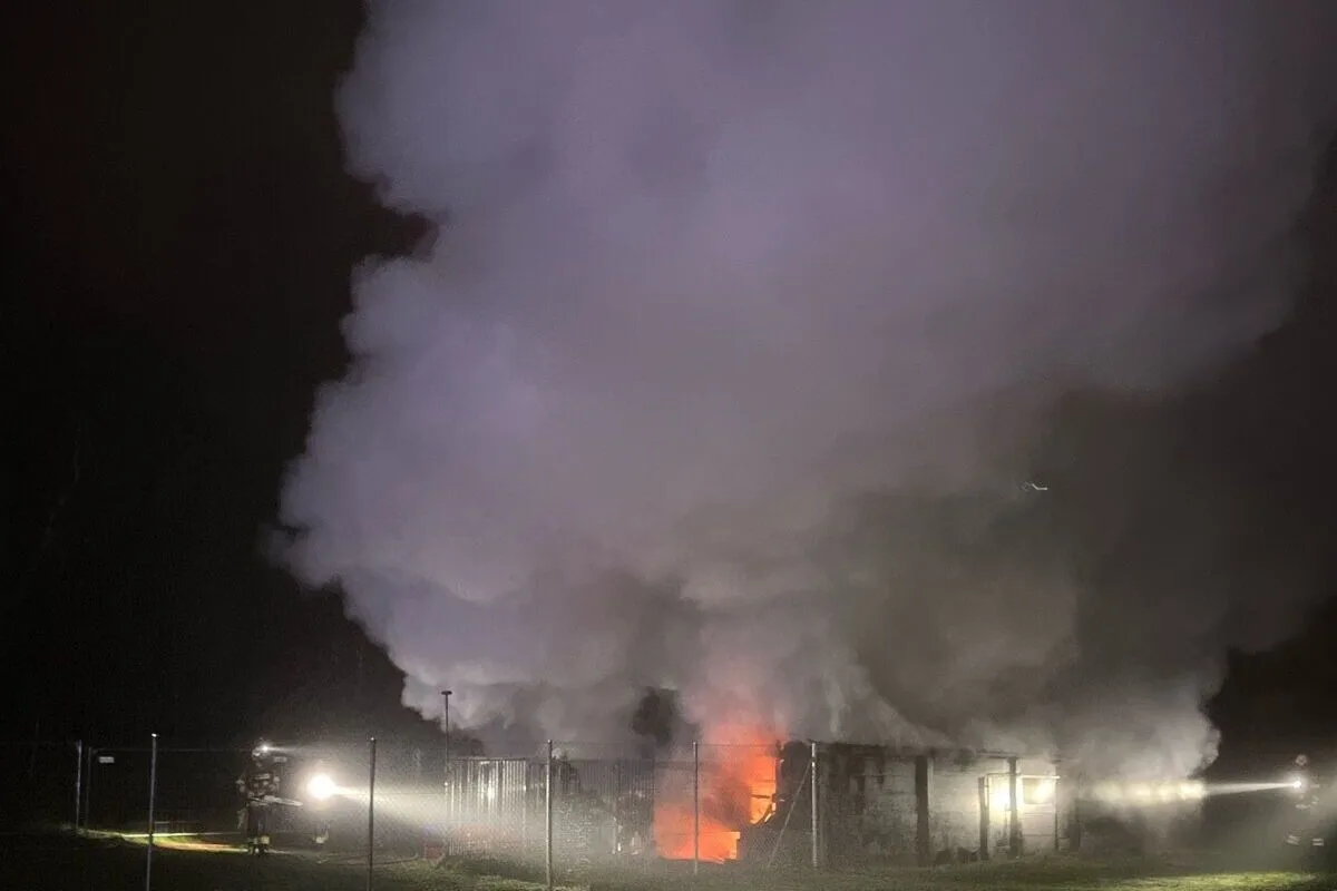 Derendingen SO – Clubhaus brennt in der Nacht