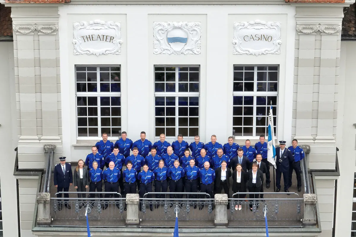 Zug ZG – 29 neue Polizeiangehörige offiziell ins Korps aufgenommen