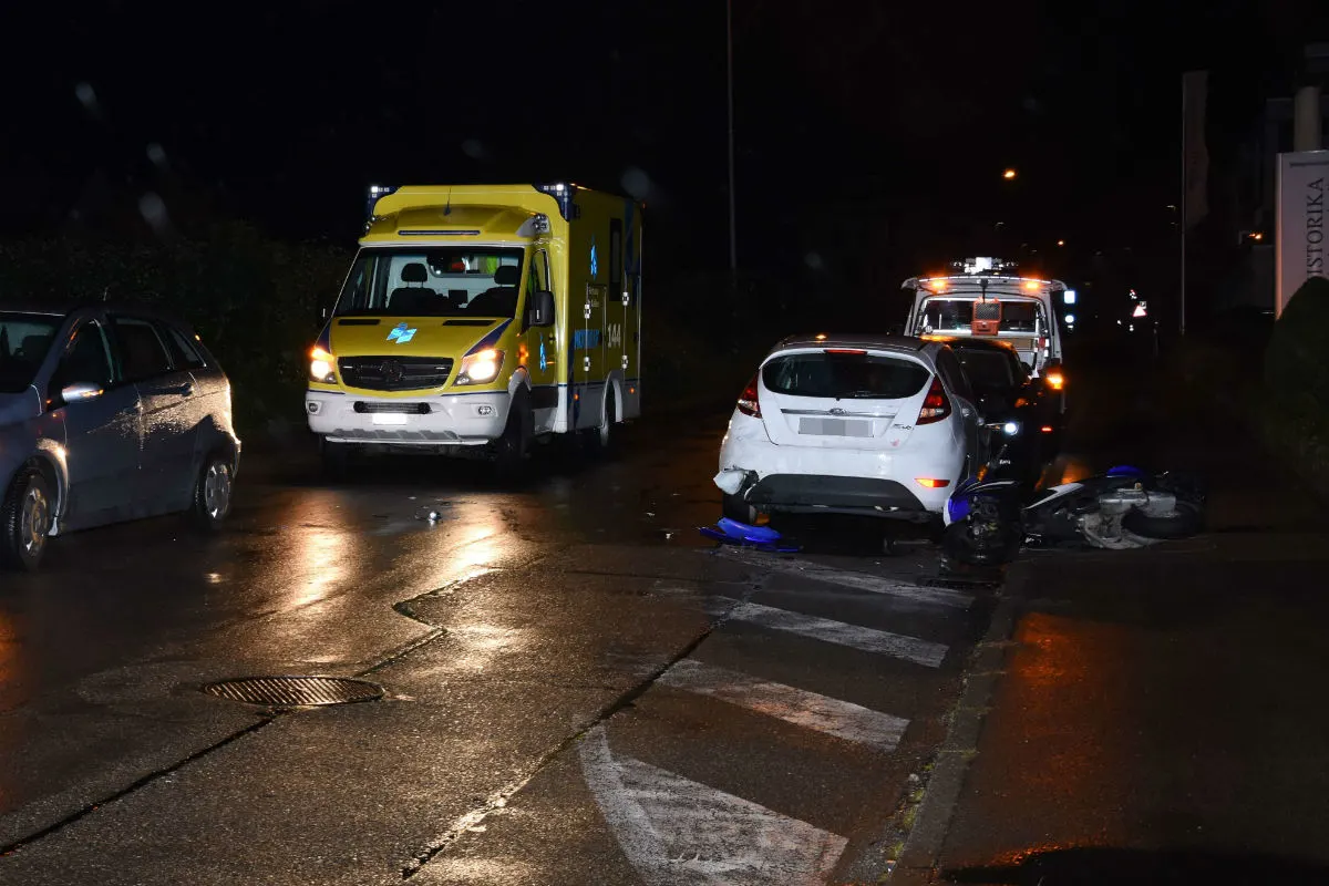 Unfall Oberuzwil SG - 17-Jähriger auf dem Roller in fahrunfähigem Zustand verunglückt