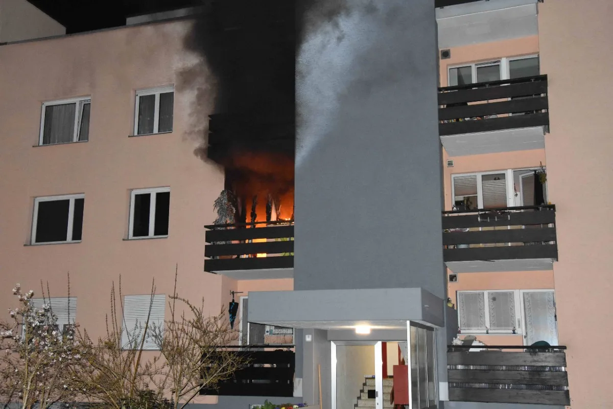 Wil SG - Wohnungsmieter musste nach Brand ins Spital gebracht werden