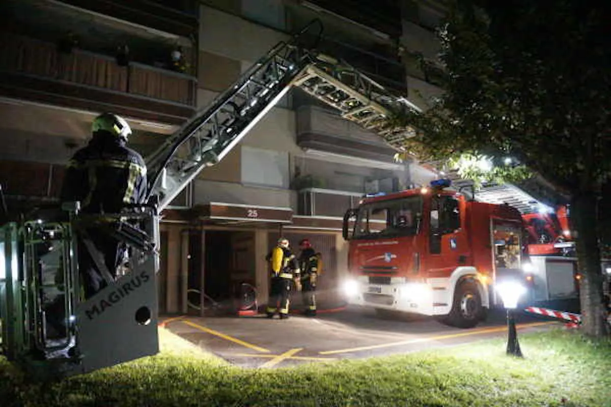 Marly FR – Starke Rauchentwicklung in einem Gebäude – Evakuierung der Bewohner