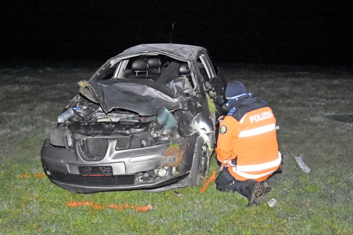 Hauptwil TG - Auto überschlägt sich - Lenker war alkoholisiert