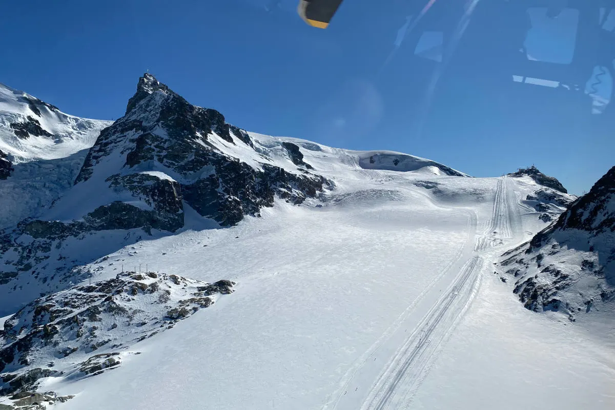 Drama in Zermatt VS – Toter nach Sturz in Gletscherspalte