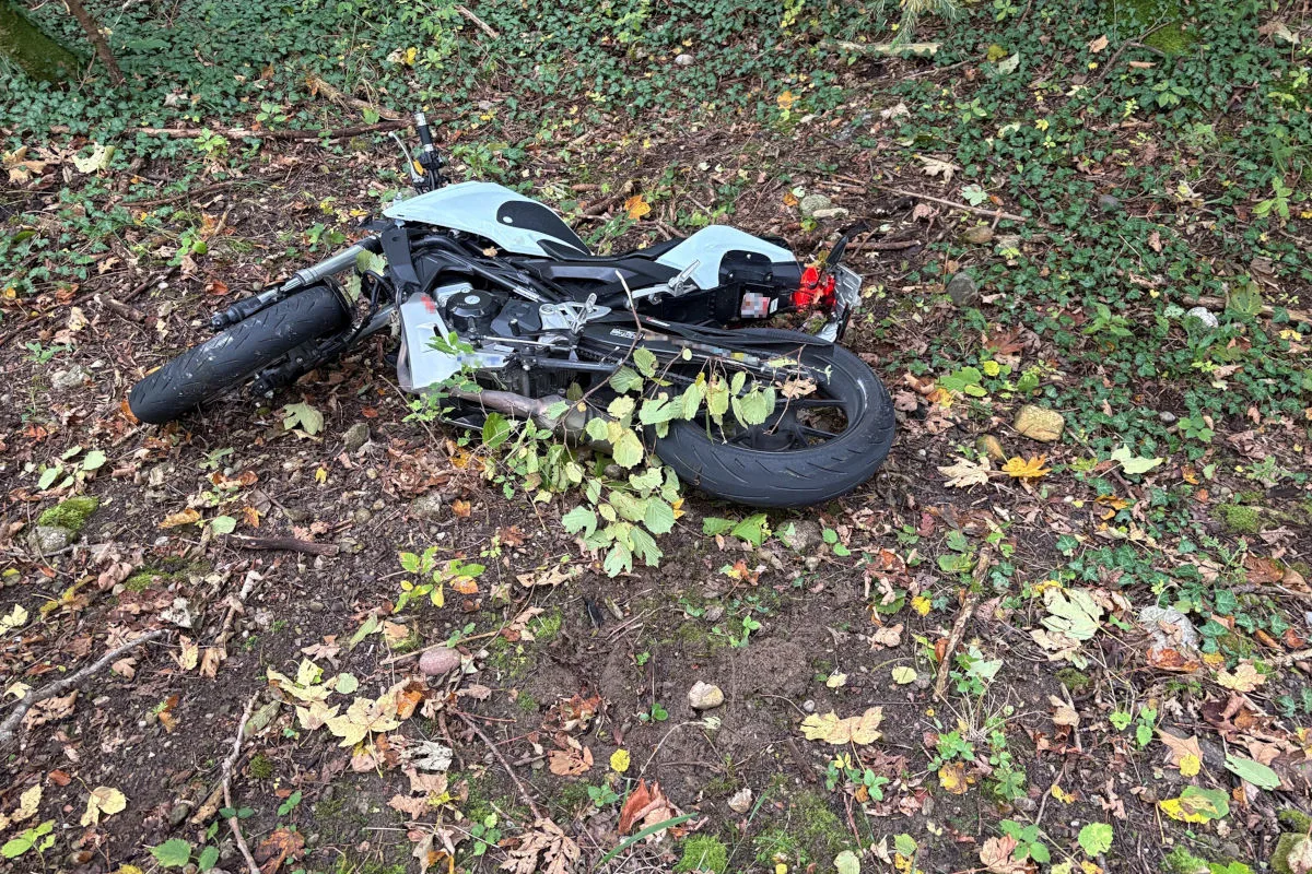 Mühlrüti SG – Motorradlenker und Beifahrerin bei Unfall verletzt