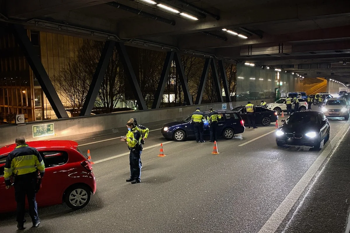 Stadt Basel - Grosskontrolle auf Dreirosenbrücke