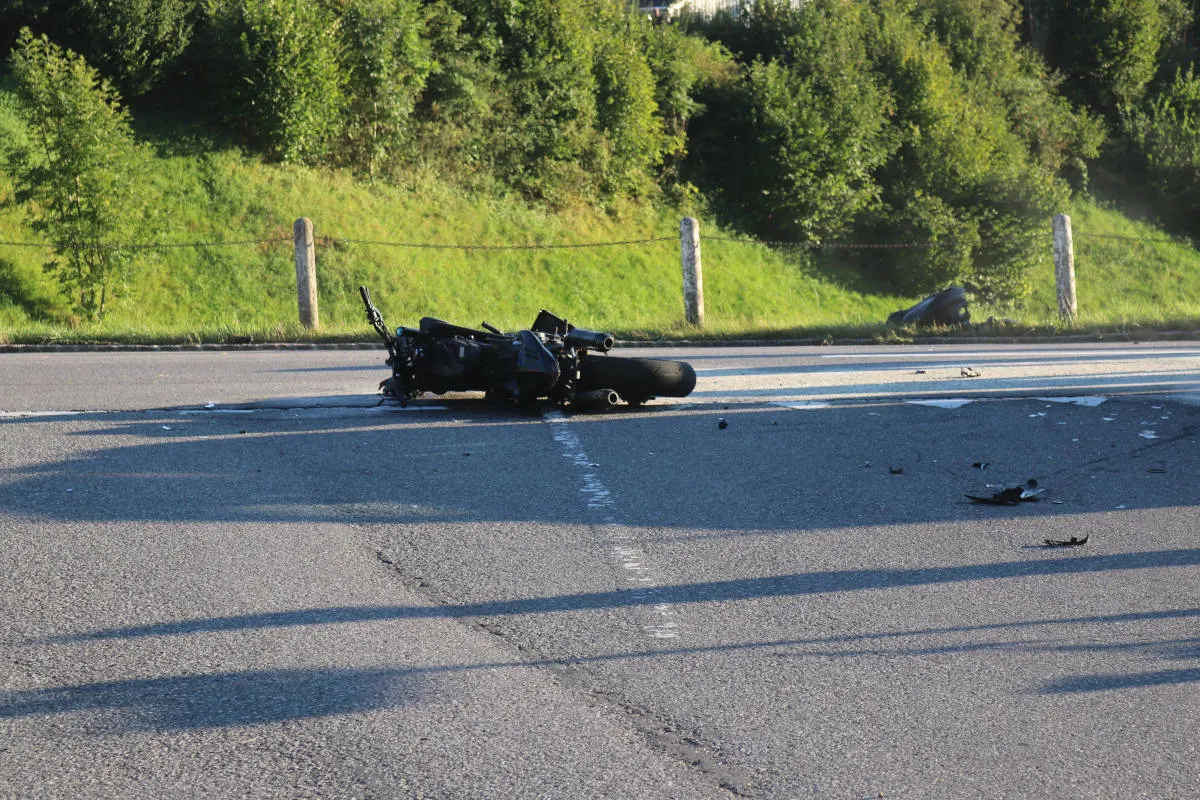 Unfall in Appenzell Unterschlatt AI – Heftige seitlich frontale Kollision mit Motorrad