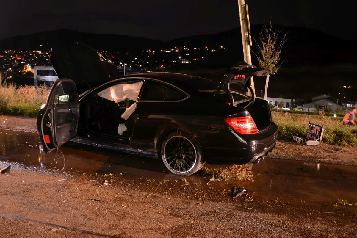 Liestal BL - Zwei Verletzte bei Selbstunfall - Zeugenaufruf