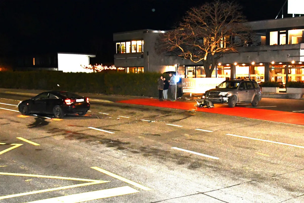 Chur GR - Heftige Frontalkollision mit grossem Sachschaden