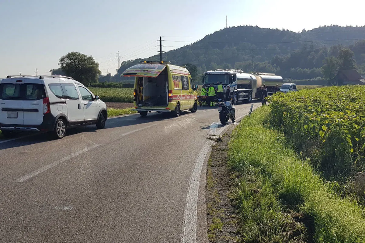 Oberentfelden AG - Mit Motorrad gestürzt - Zeugenaufruf