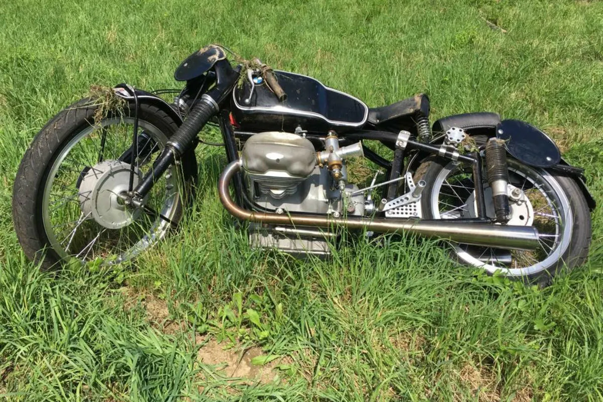 Uerkheim AG - Selbstunfall mit Motorrad – Rettungshelikopter im Einsatz