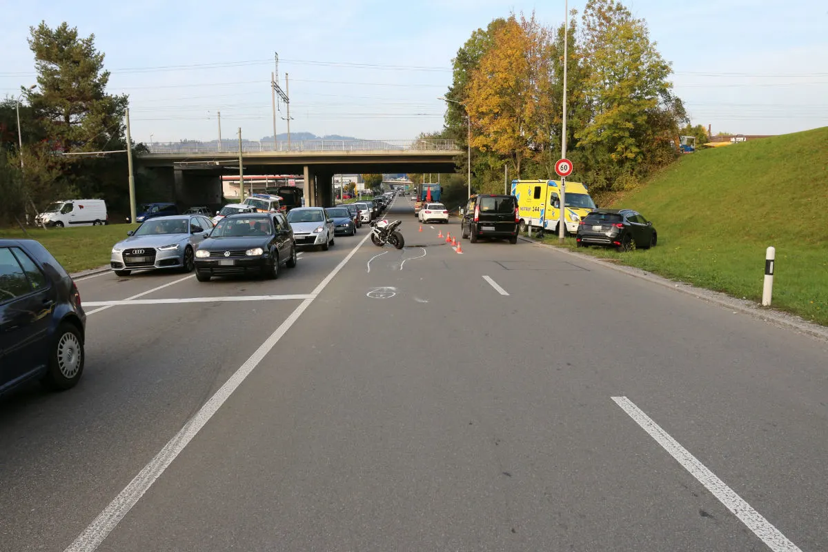 St.Gallen SG - Selbstunfall mit Motorrad