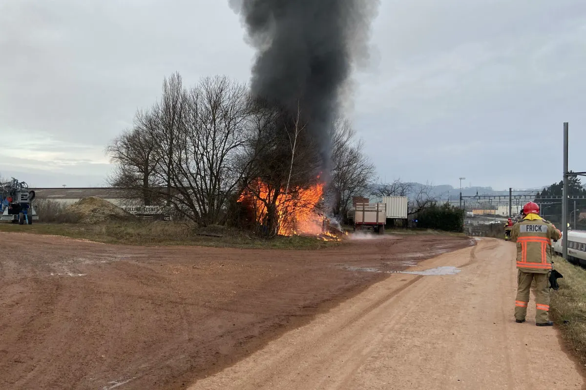 Frick AG - Lagerschuppen brennt nieder!